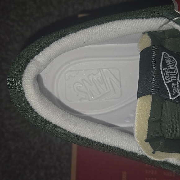 New Vans Old Skool Over - Picture 2 of 7